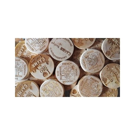 Géocoins en bois personnalisés x 50